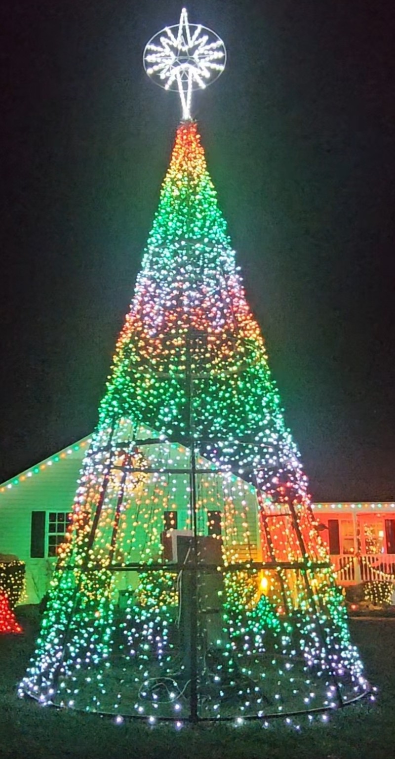Large animated Christmas tree